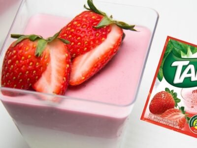 Mousse de Morango com Tang