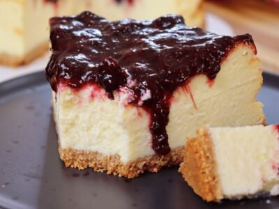 Cheesecake de Frutas Vermelhas Irresistível e Sem Gelatina