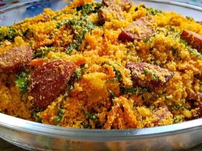 Farofa de Cenoura com Calabresa