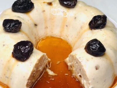 MANJAR DE COCO COM AMEIXAS – FÁCIL, SEM FORNO E SEM GELATINA!