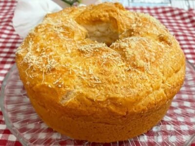 O Melhor Bolo Pão de Queijo que Já Fiz: Uma Delícia que Não Murchará!