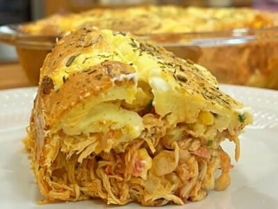 TORTA DE FRANGO CREMOSA INCRÍVEL – RECEITA FÁCIL E SABOROSA!