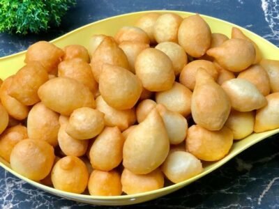 Bolinho de chuva para quando não se tem todos os ingredientes, fica sequinho e delicioso