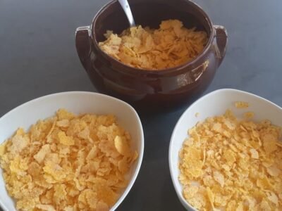 Receita antiga de leite com farinha de milho biju trás lembranças dos tempos mais simples