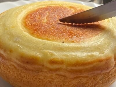 Pão de maizena feito na frigideira tem textura suave e aveludada