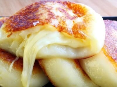 Pãozinho de batata com 4 ingredientes, lanche rápido e fácil