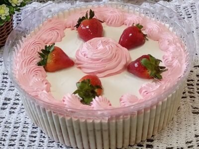 Bolo Alagado: O Bolo Cremoso e Fofinho Com Calda Generosa que Você Vai Amar!