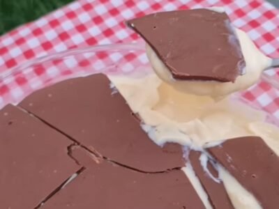 Mousse de Maracujá com Leite em Pó e Casquinha de Chocolate: Sobremesa Irresistível!
