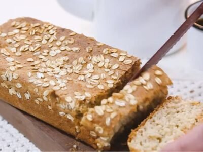 Pão de Aveia Vegano: Fofinho, Econômico e Sem Ingredientes de Origem Animal!