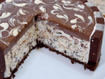 Torta Sorvete Fácil: A Sobremesa Que Vai Surpreender a Todos!