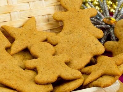 OS BISCOITOS DE GENGIBRE E CANELA QUE CONQUISTARAM O MUNDO COM O TOQUE DAS ESPECIARIAS