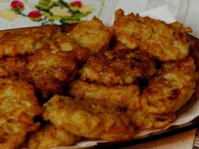 Bolinho que faço quando acaba a carne e então ninguém sente falta, é salgado, temperado e econômico