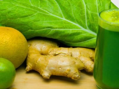 ESTÔMAGO ALTO E BARRIGA GRANDE FAÇA ESSE SUCO DETOX DE COUVE COM LIMÃO AUXILIA NA DIGESTÃO E NO PESO