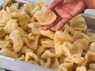 O sol é um ingrediente para fazer pururuca de polvilho ou Baconzitos caseiro um snack crocante e cheio de sabor